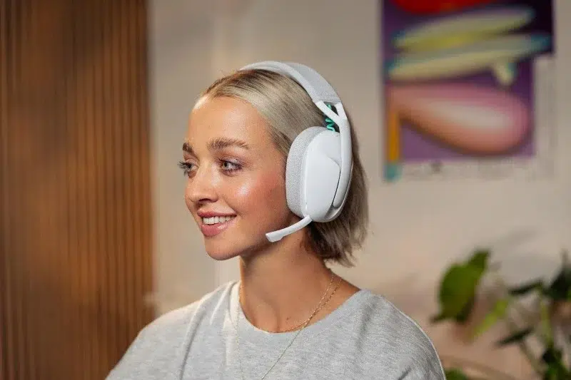 Logitech G321 Lightspeed Wireless Gaming Headset In Black Color Design